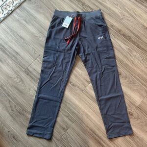 New Lago scrub top and pants